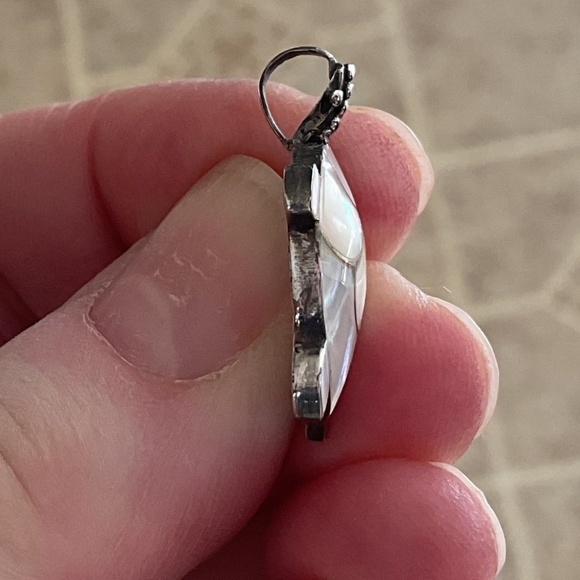 NWOT STERLING SILVER 925 Mother Of Pearl Inlay Turtle Pendant - Picture 3 of 8